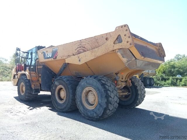 Camión volquete articulado Caterpillar 730