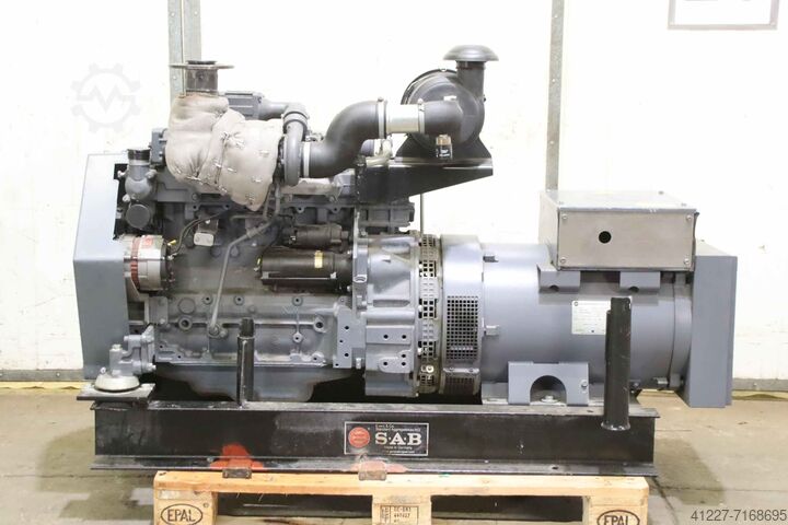 Generador de corriente de 55 kVA SAB D-4107 F