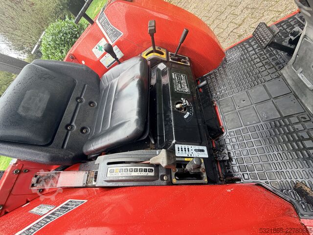 Traktor kompak Mitsubishi Mt 21