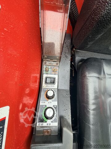 Traktor kompak Mitsubishi Mt 21