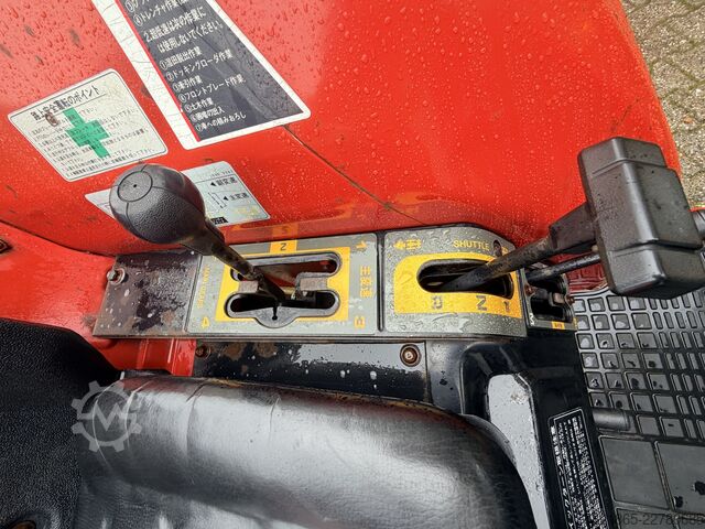 Traktor kompak Mitsubishi Mt 21