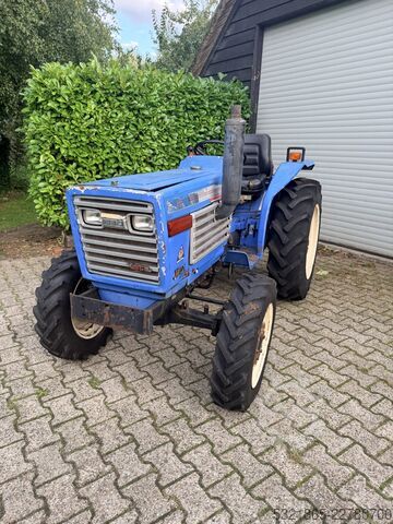 Compacte trekker Iseki TL 2700