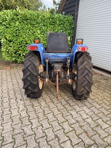Compacte trekker Iseki TL 2700