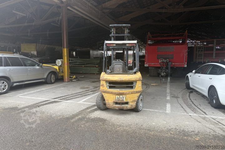 Empilhador  DP 30 N / Swiss-Vehicle