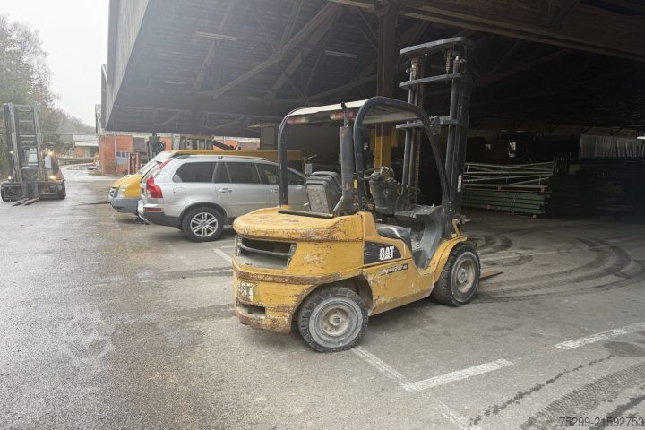 Empilhador  DP 30 N / Swiss-Vehicle