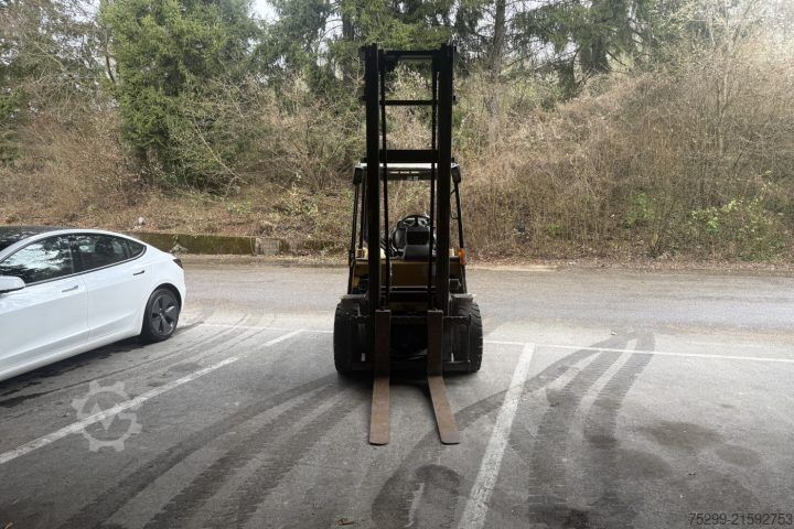 Empilhador  DP 30 N / Swiss-Vehicle