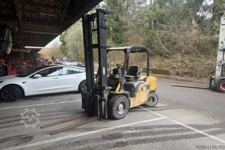 Empilhador  DP 30 N / Swiss-Vehicle