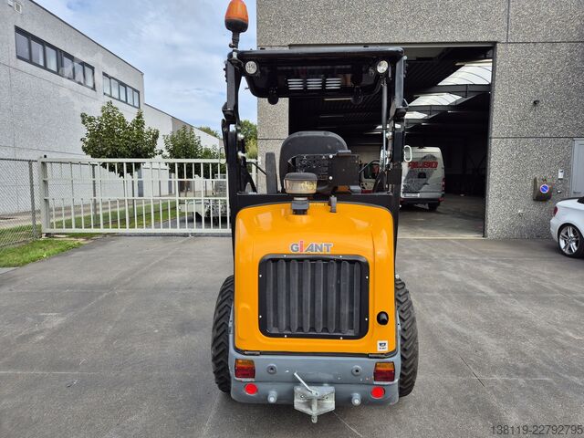 Pyöräkuormaaja Giant G2500 X-TRA HD