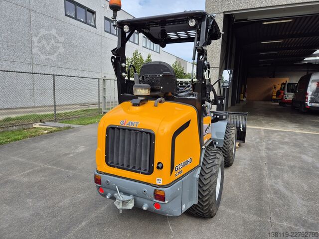 Pyöräkuormaaja Giant G2500 X-TRA HD