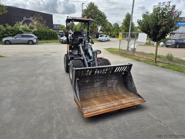 Pyöräkuormaaja Giant G2500 X-TRA HD