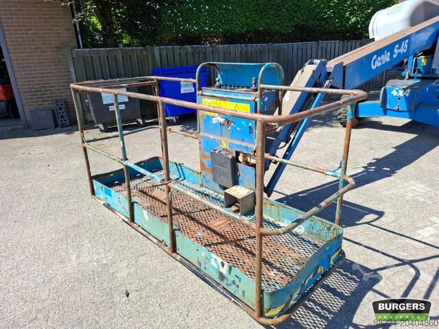 Подъемная платформа Genie S45