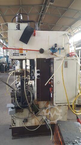 Hidravlična stiskalnica VEB Wema Zeulenroda PYE 10 S1