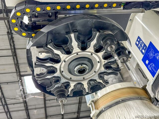 5-осевой обрабатывающий центр SCM ROUTECH FPR