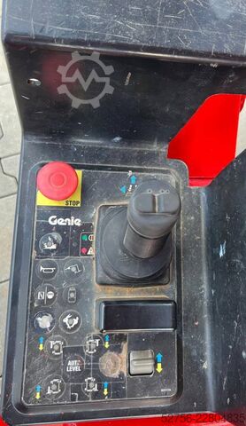 Elevador de tesoura Genie GS 4390 RT