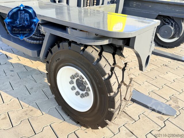 četverosmjerna viljuškara Combilift C3000XL GAS DUPLEX 4550 FORK POSITIONER