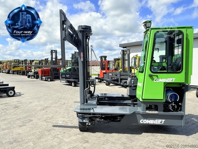 Carretilla retráctil de 4 vías Combilift C4500 GAS TRIPLEX 5952 WIDE POSITIONER