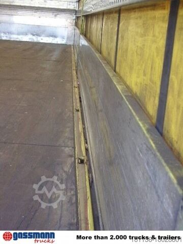 LKW mit Pritsche (offen) Pritsche Plane & Spriegel