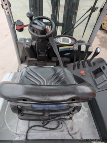 Електрически мотокар с 3 колела Still RX 20-20 // Elektro // Halbkabine // Batterie aus