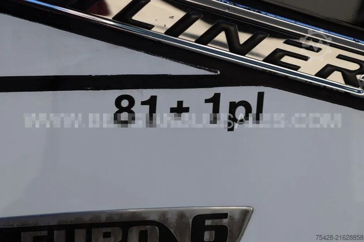 Reisebus Neoplan Skyliner L P06