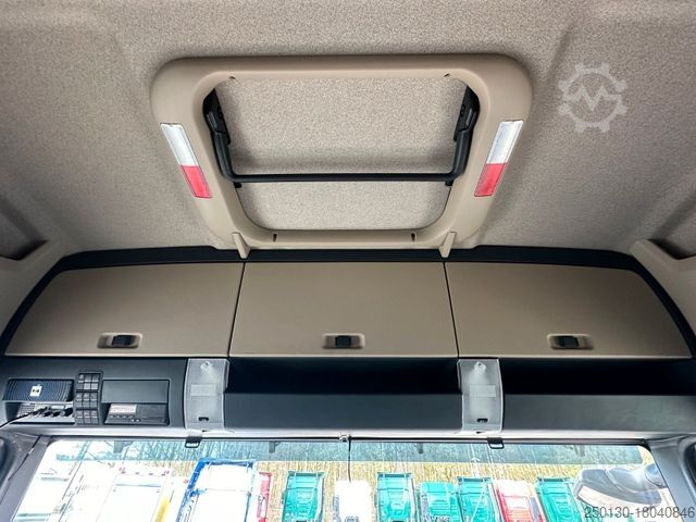 Camion plateau MAN TGX 35.460 8x4-4 BL Pritsche+HMF 1920K Ladekran