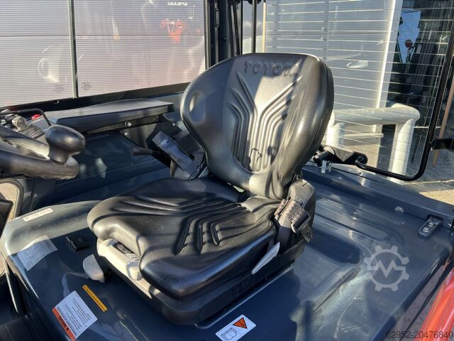 Električni viljuškar za 4 točka Toyota 8 FBMT 35 / 510 h!