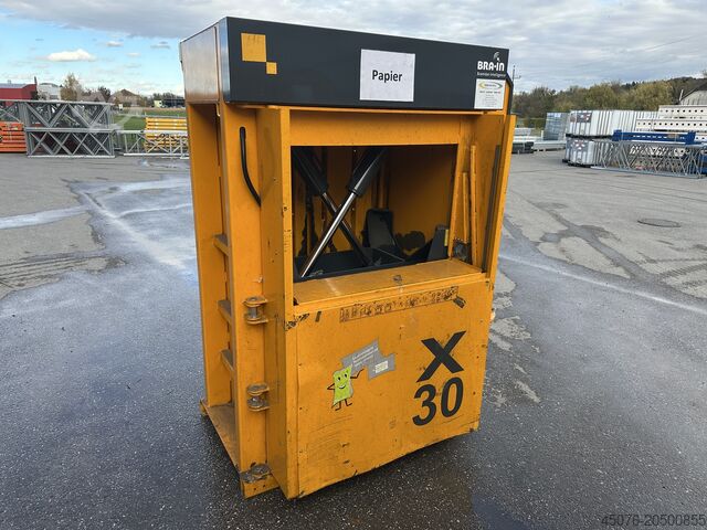 מכבש תאים - מכבש בלות Bramidan Baler X30 AD