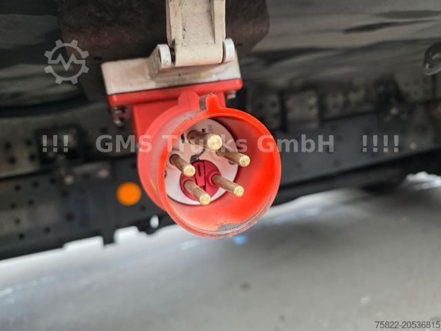 Refrigerated truck IVECO Eurocargo 120 / Carrier Frigo Bi-Temp