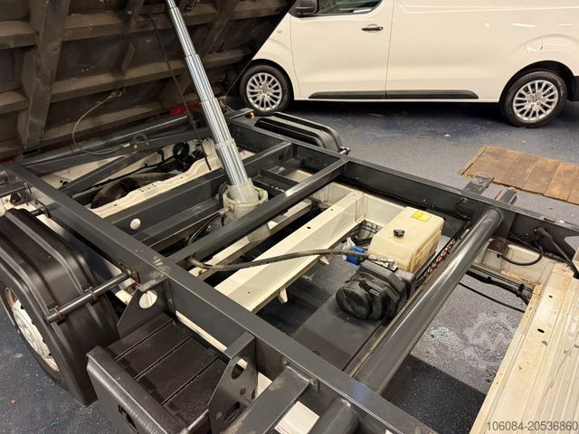 Furgón volquete PEUGEOT Boxer DoKa 3 Seiten Kipper Klima AHK 3,0T 2.Hand