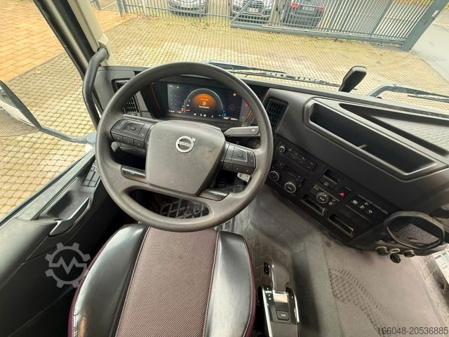 Concrete mixer truck VOLVO FMX 430 8X4 EuromixMTP EM 9 L