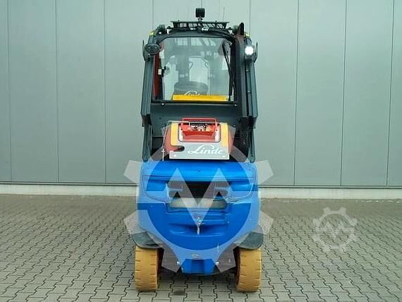LPG targoncák LINDE H 30 T -02