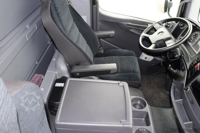 LKW mit Kofferaufbau Atego 1223L 6M KOFFER