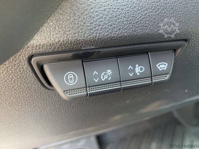 Dubă cu acoperiș înalt RENAULT Master E-TECH ADVANCE L2H2 3,5t KLIMA+RFK+DAB++