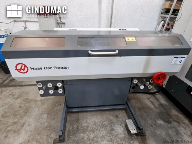 Máquina de torneamento horizontal HAAS ST-20Y