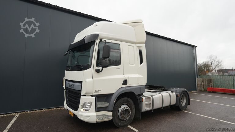 Standartinis-SZM DAF CF 400 SSC tractor unit
