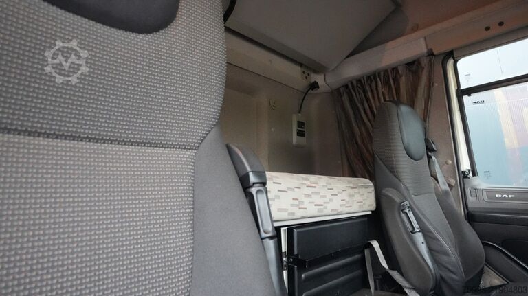 Standartinis-SZM DAF CF 400 SSC tractor unit