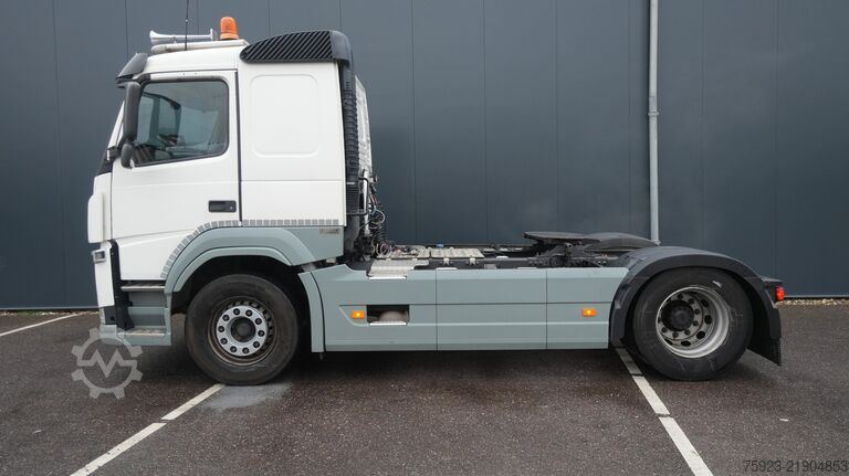 Substâncias perigosas Volvo FM 370 ADR tractor unit