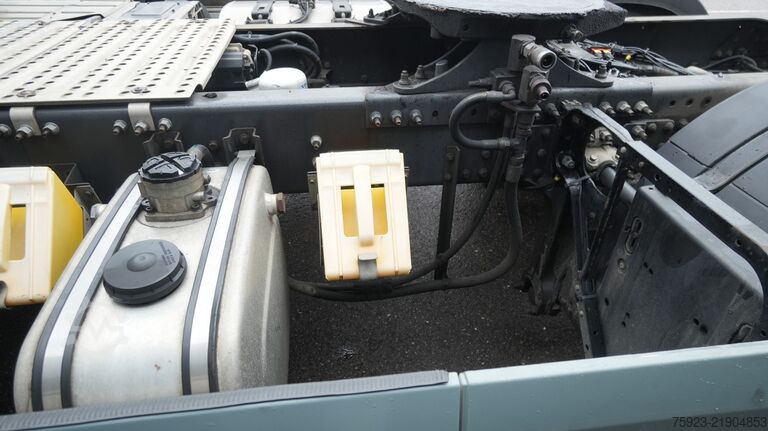 Substâncias perigosas Volvo FM 370 ADR tractor unit