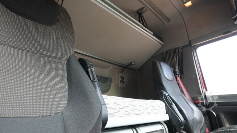 Substâncias perigosas DAF XF440 FTG ADR tractor unit
