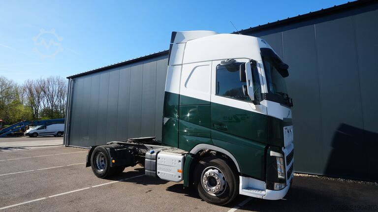 Standardni SZM Volvo FH 420 tractor unit