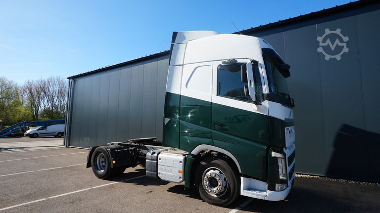 Standardni SZM Volvo FH 420 tractor unit