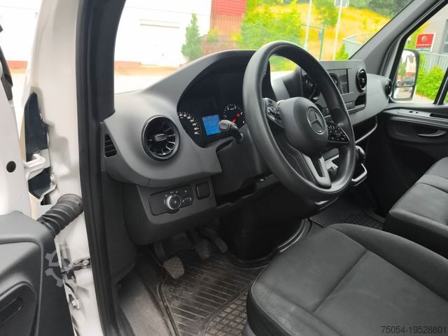 Furgon z wysokim dachem MERCEDES-BENZ Sprinter III Kasten RWD 316 CDI RWD