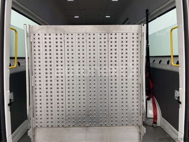 Πυροσβεστικό όχημα VOLKSWAGEN Crafter 35 Aut. KTW Krankentransport Liege+Trage