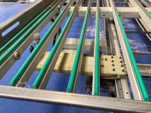 4 Köpfe horizontale Schweißmaschine CNC und automatische Entgratung CNC SOENEN Q4 BFP SOENEN HENDRIK Q4 et BFP