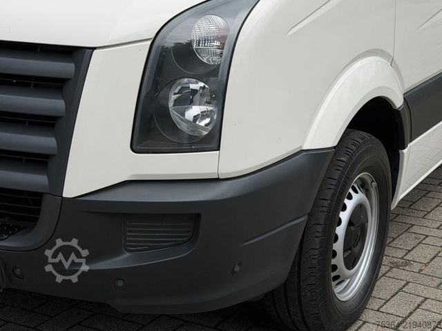 Минибус VOLKSWAGEN Crafter 2.5 Tdi Maxi 9Sitze Schiebetür Klima Pdc