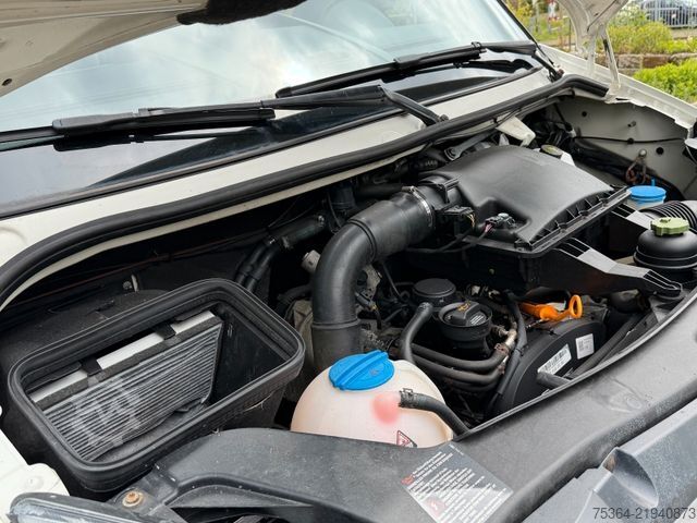 Минибус VOLKSWAGEN Crafter 2.5 Tdi Maxi 9Sitze Schiebetür Klima Pdc