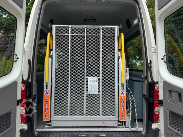 Минибус VOLKSWAGEN Crafter 2.5 Tdi Maxi 9Sitze Schiebetür Klima Pdc
