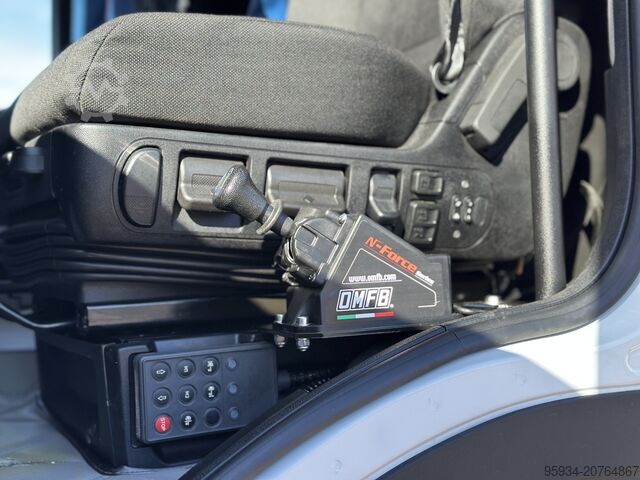 Standardni cestni vlačilec Iveco S-Way 580 Edizione Limitata Martini