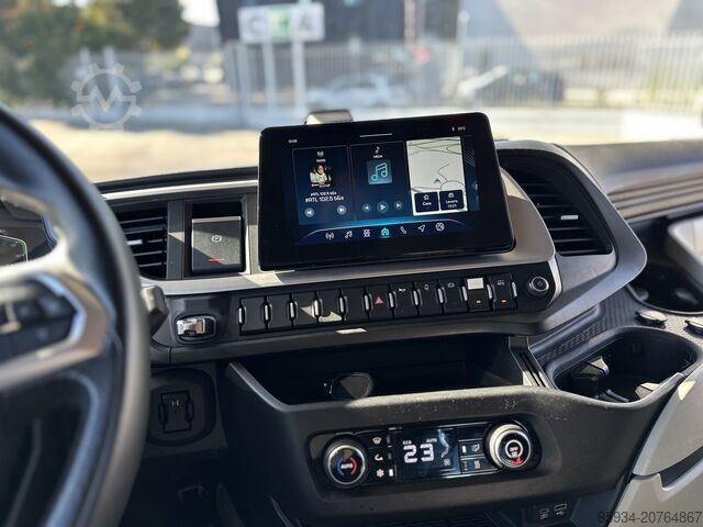 Standardni cestni vlačilec Iveco S-Way 580 Edizione Limitata Martini