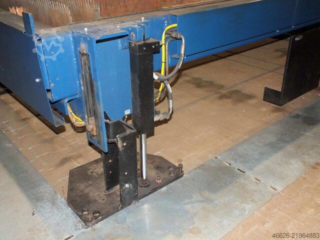 Laserschneidmaschine TRUMPF TruLaser 5030 Fiber