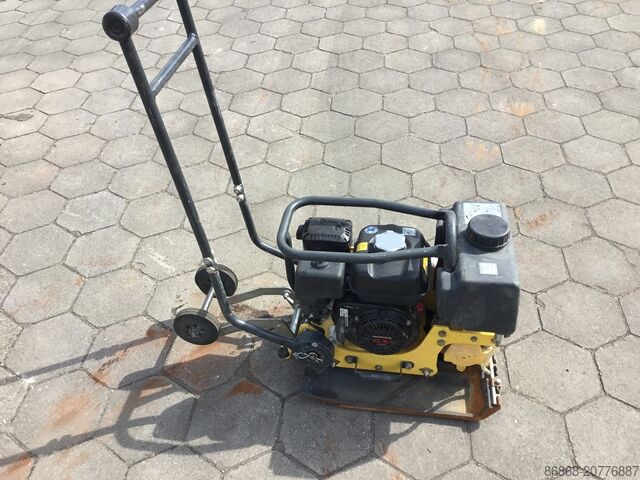 中古振動プレート Bomag BVP 18/45(2021年) BOMAG BVP 18/45